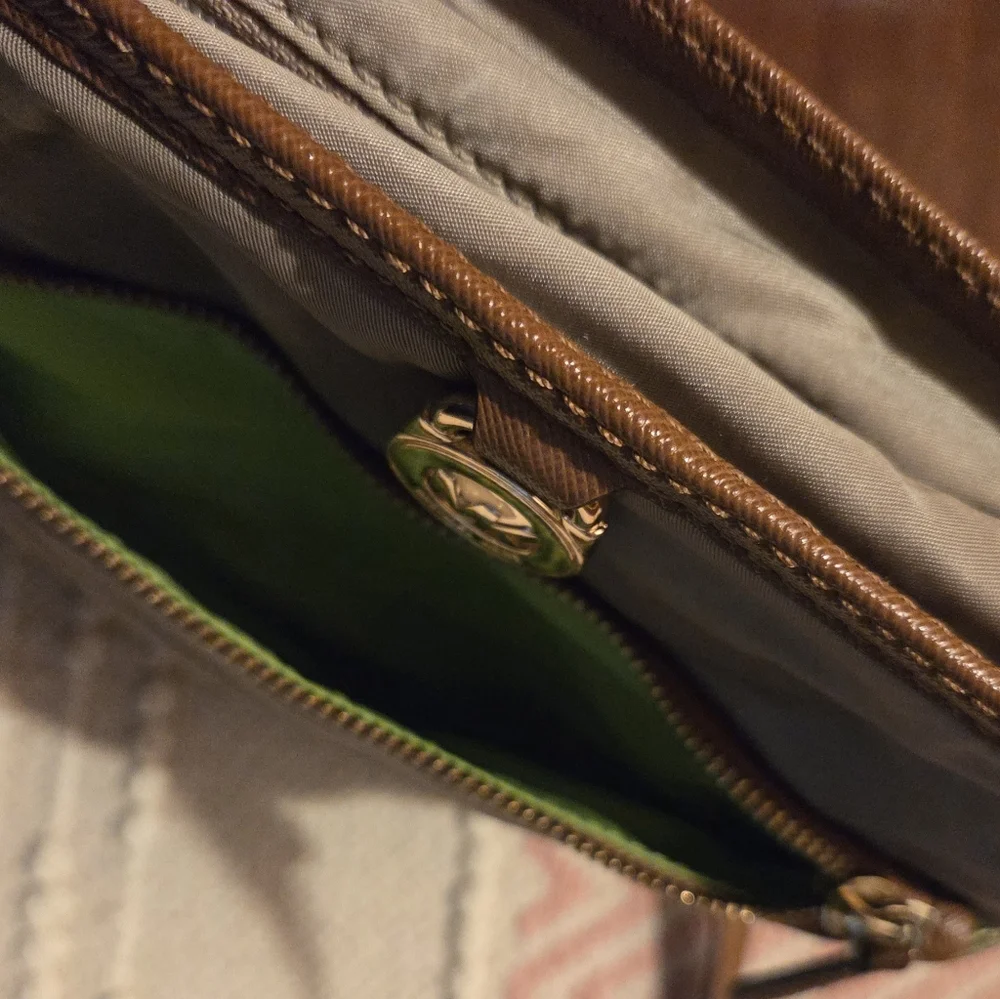 Michael Kors Purse In Tan